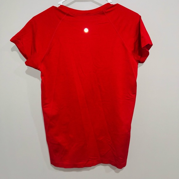 Lululemon red swiftly tech - Picture 2 of 2